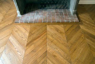 Chevron (French Herringbone) Parquet Hardwood floor Chevron Herringbone Floor